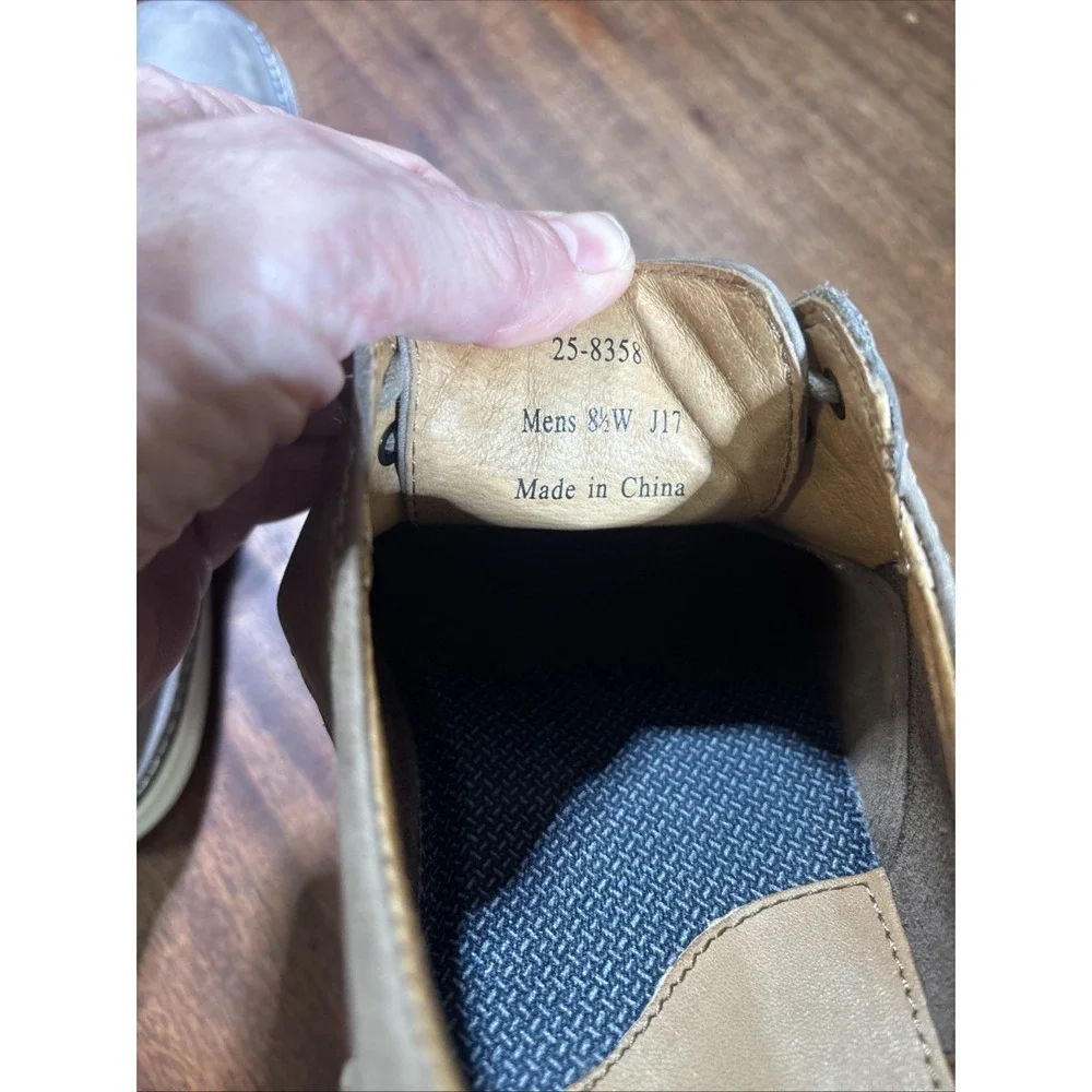 Johnston & Murphy McGuffey Plain Toe Men 8.5 Wide Tan Sheepskin shoes.